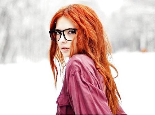 25P Hot Babes In Glasses by TROC