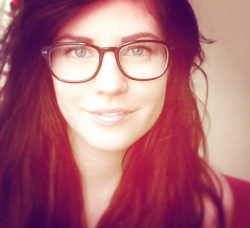 25P Hot Babes In Glasses by TROC