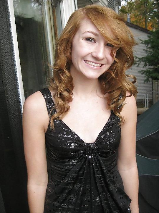 25P Smoking hot Facebook teens. Who would you fuck? 