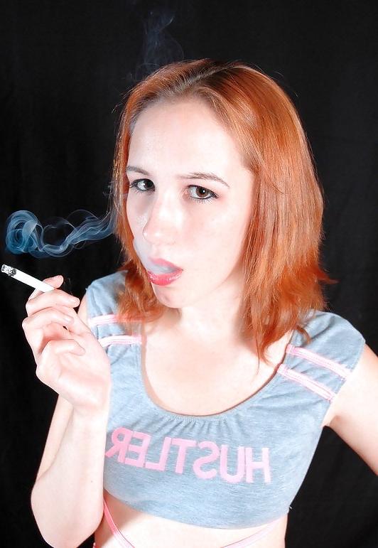 12P Sexy Girl smoking my fav brand