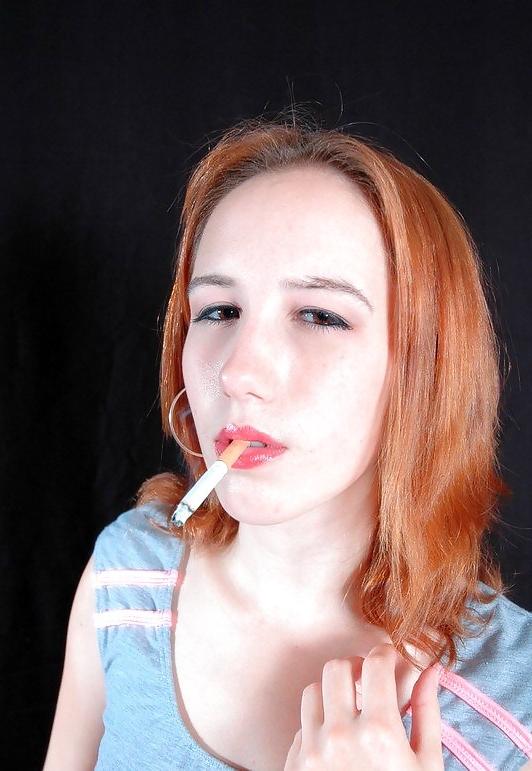 12P Sexy Girl smoking my fav brand
