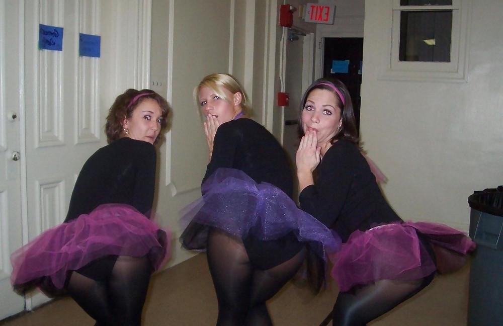 25P Sexy babes dressing party