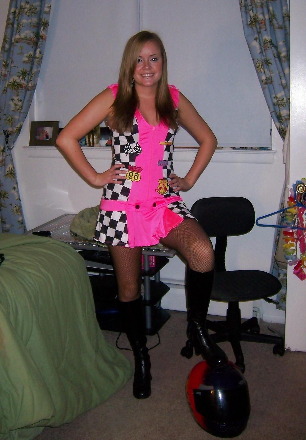 25P Sexy babes dressing party