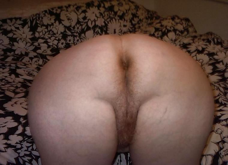 6P Nude in the garden