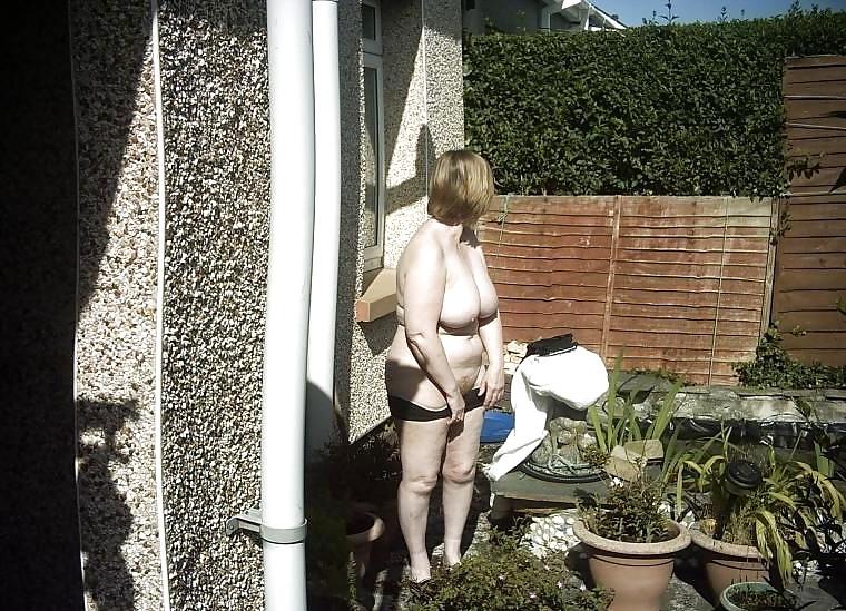 6P Nude in the garden