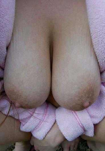 11P Big boobs wife and mom