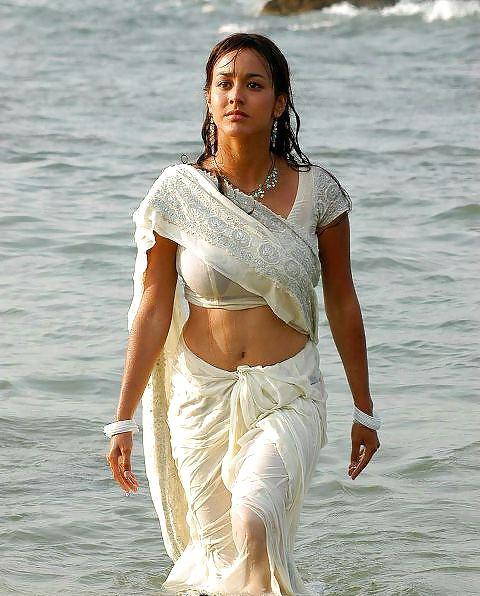 20P Beautiful Indian Girls 76-- By Sanjh