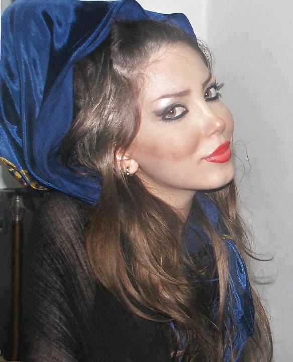 9P Sexy Persian 