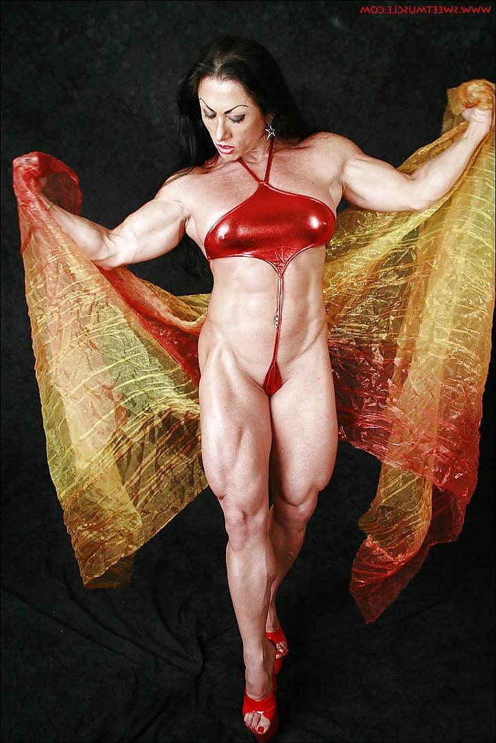 23P Muscle babes from the net