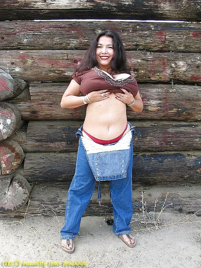 25P Big tit latin mama 33