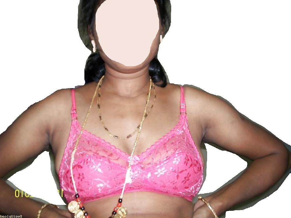 11P Indian aunty 152