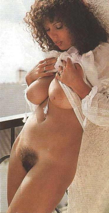 15P Marie Morris Perfect Big Tits, Dark Wide Bush