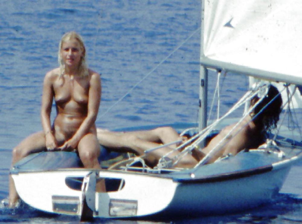 25P Babes & Boats 11