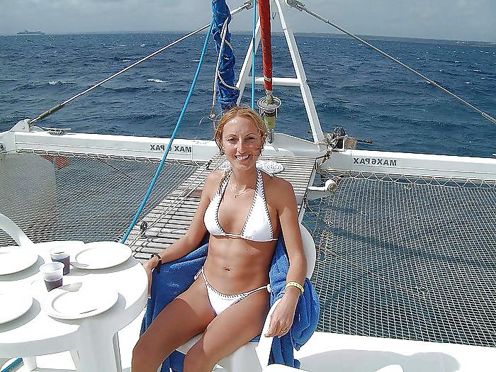 25P Babes & Boats 11