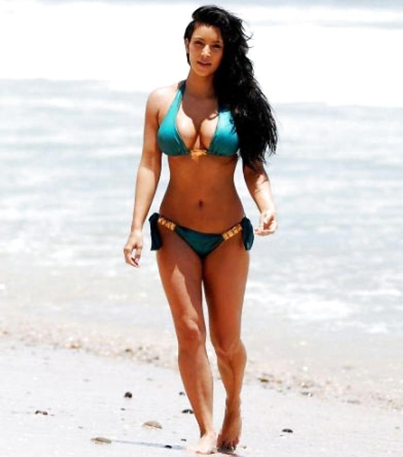 25P Beach Babes are so HOT 1