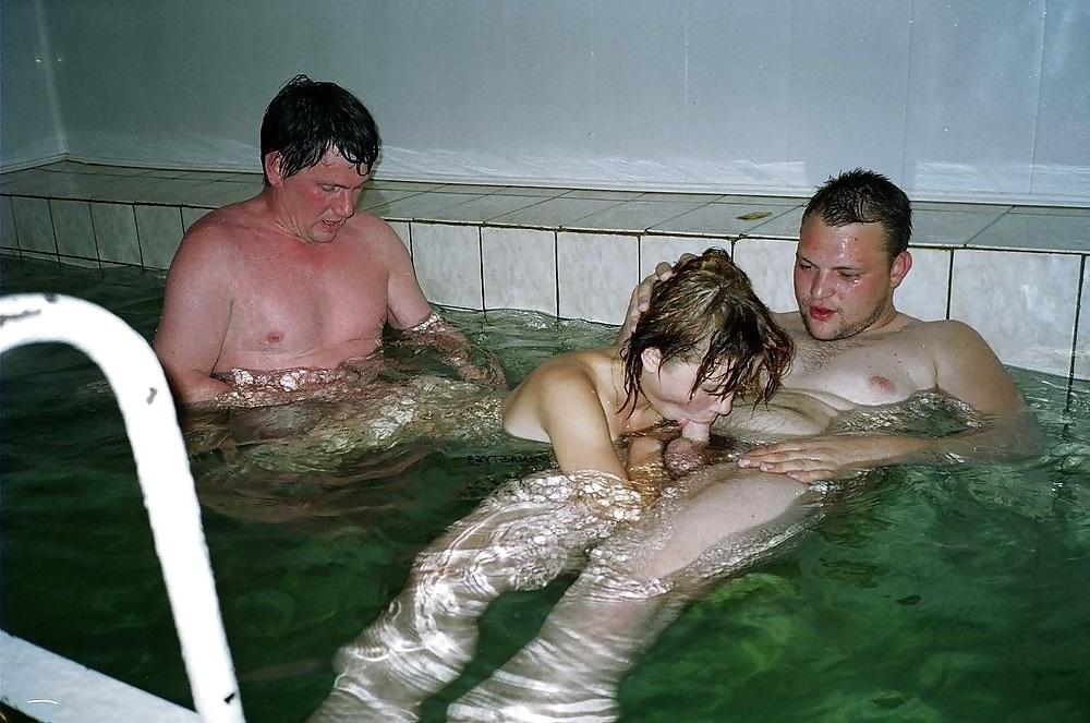 11P Cheating Wives Having Threesome