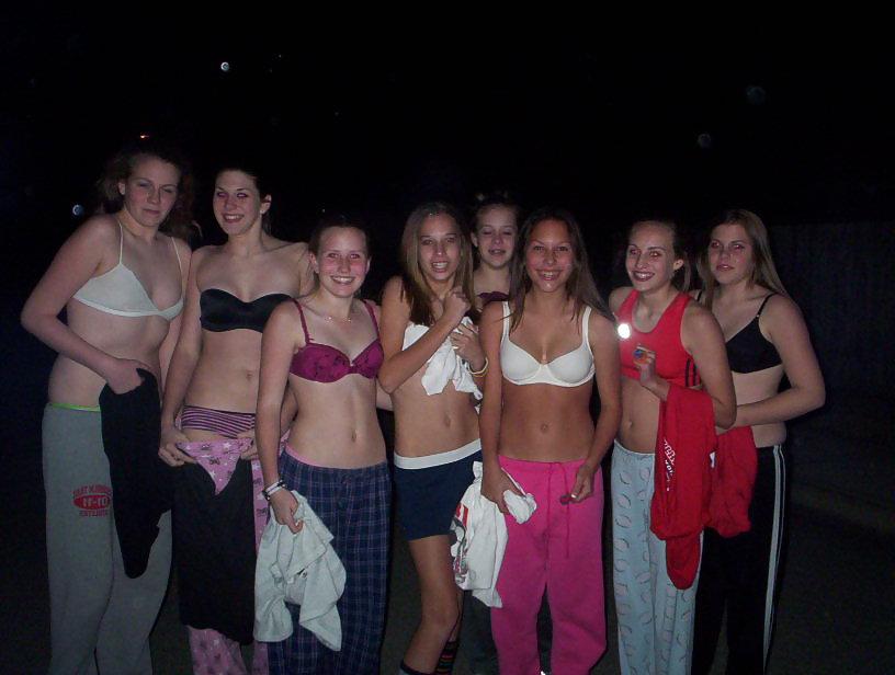 25P Bra Babes 97