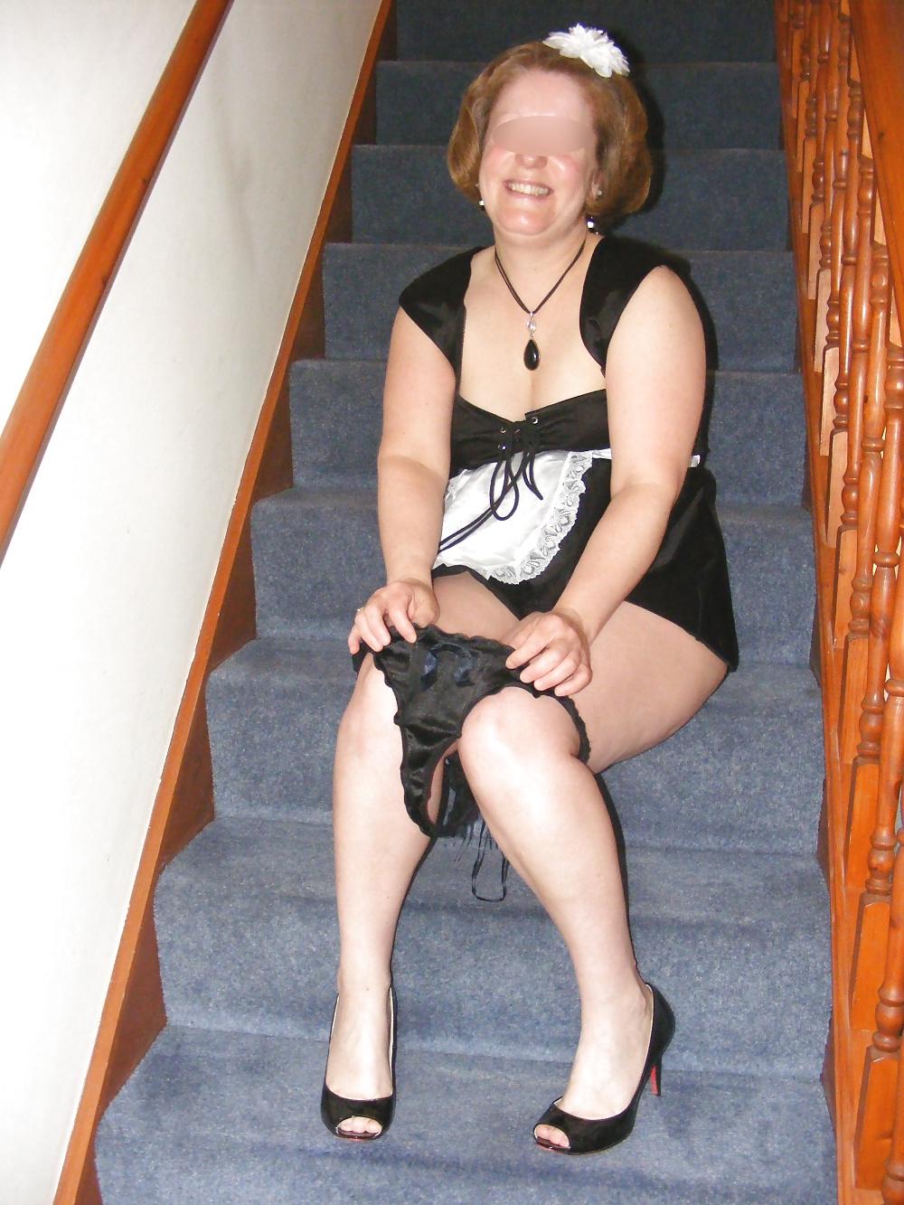 24P Slutty maid at the front door