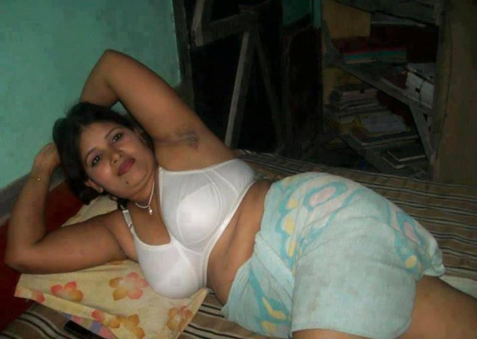 11P INDIAN BOOBS