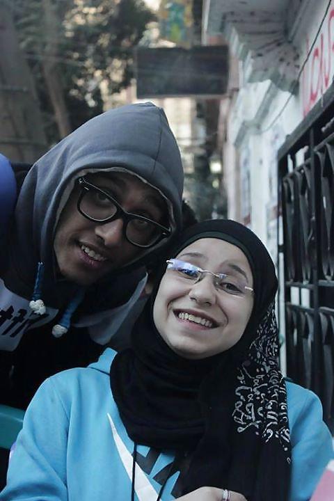 25P Egyptian girl