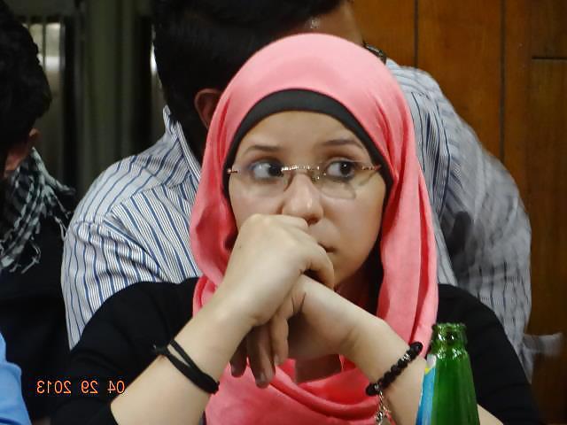 25P Egyptian girl