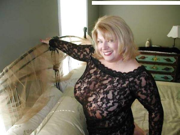 17P Moms with huge mouth-watering boobs