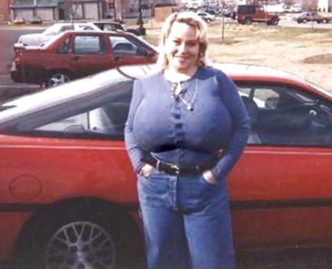 17P Moms with huge mouth-watering boobs