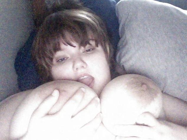 15P Fatty Chantal selfpics