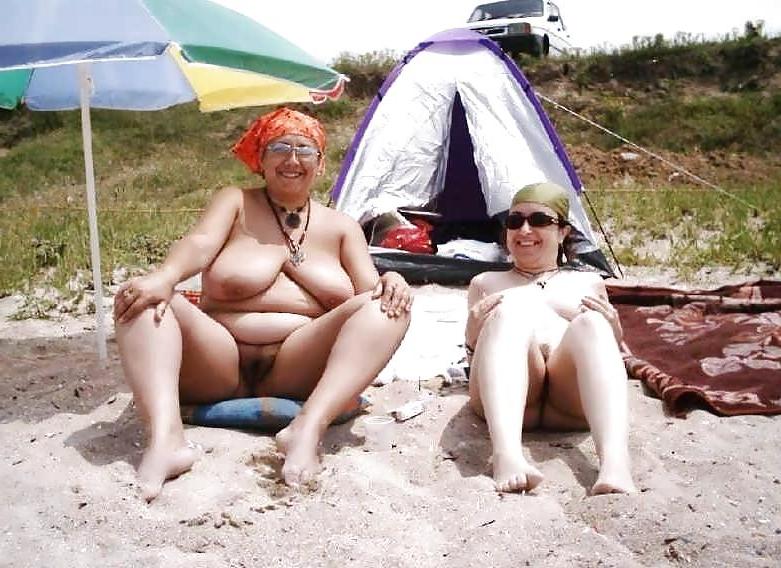 20P Saggy tits 54.