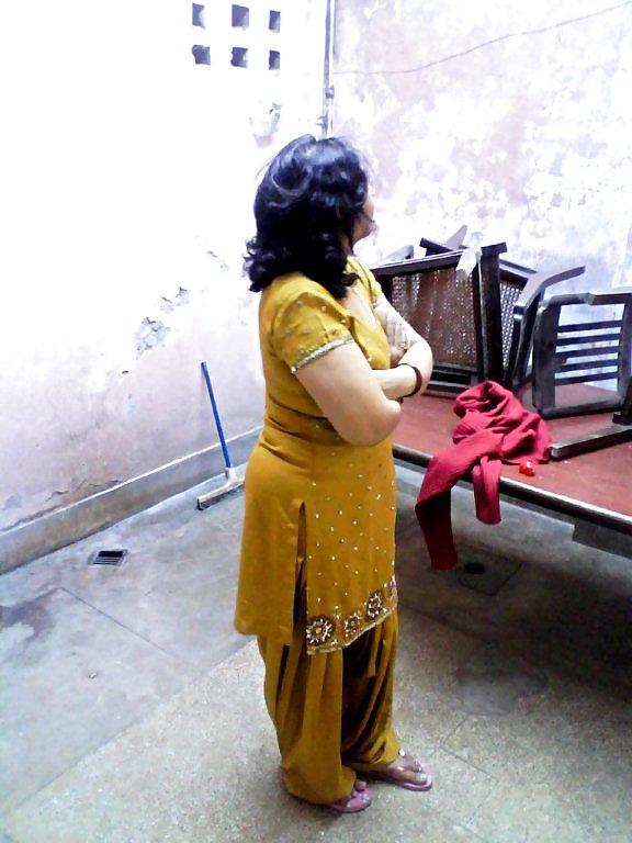 22P Indian Ladies 