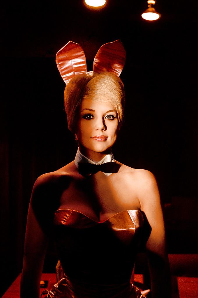 17P Reminiscent Vintage Retro Cottontail Big Tits Natural 