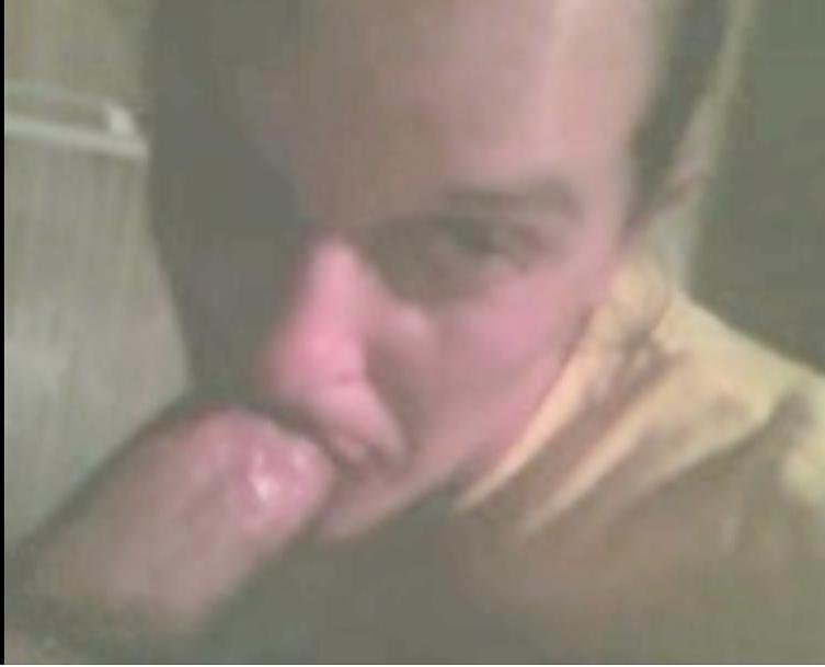 25P Letting his gf suck the sperm out