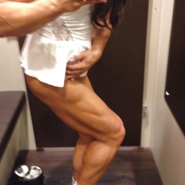 9P Massive Muscle Lust