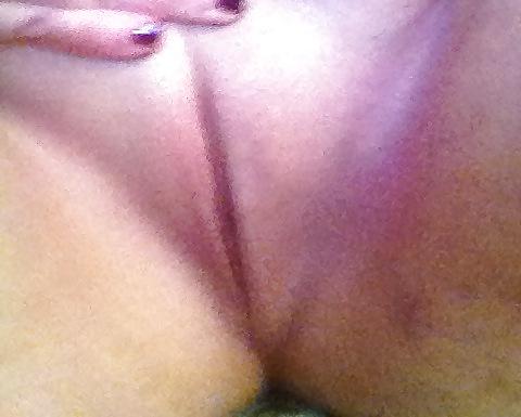 11P Cell Phone Pussy Pics and Misc.