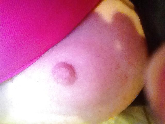11P Cell Phone Pussy Pics and Misc.