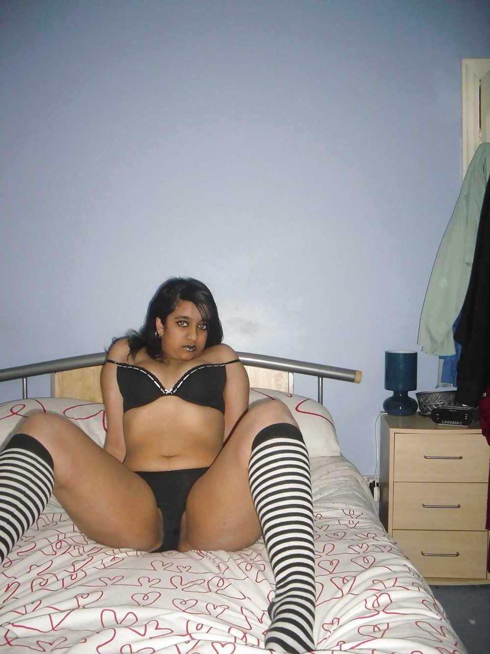 23P Hot Indian Desi Amateur Babes