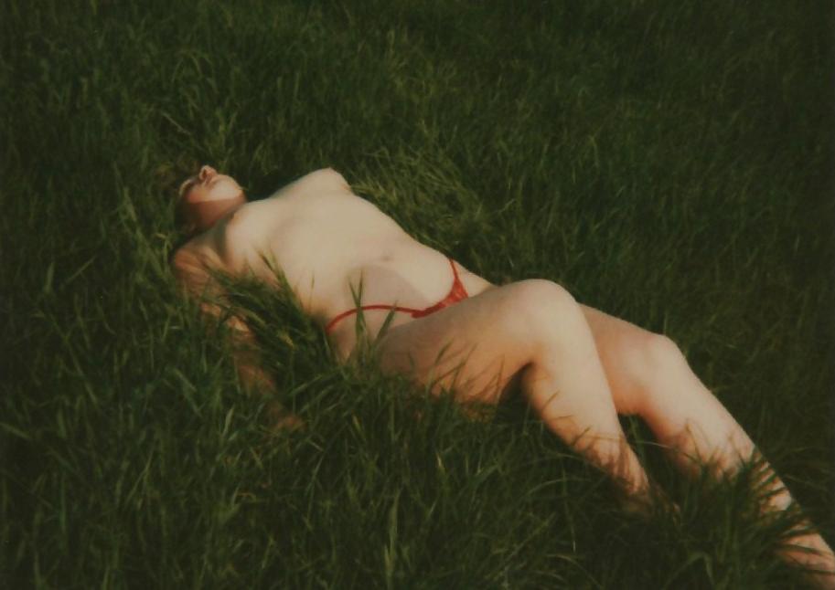10P Meine ex im gras