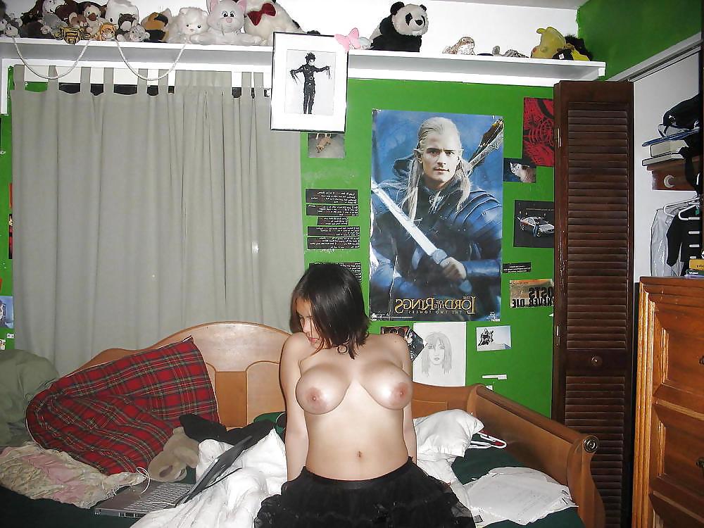 25P Big Boob's V8