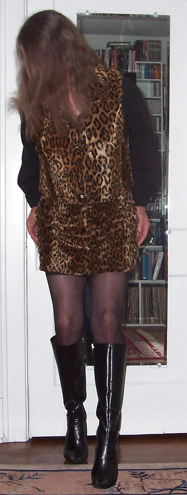 20P Leopard Girl - Puss'n Boots