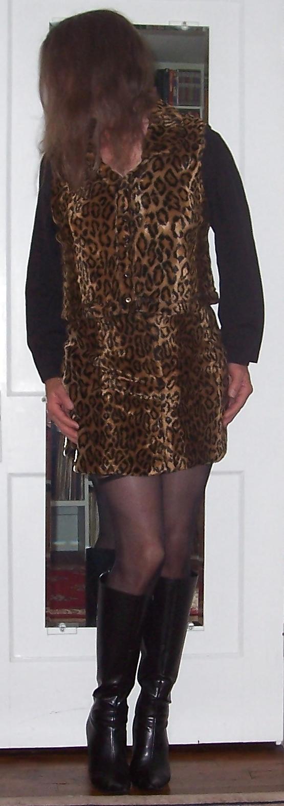 20P Leopard Girl - Puss'n Boots