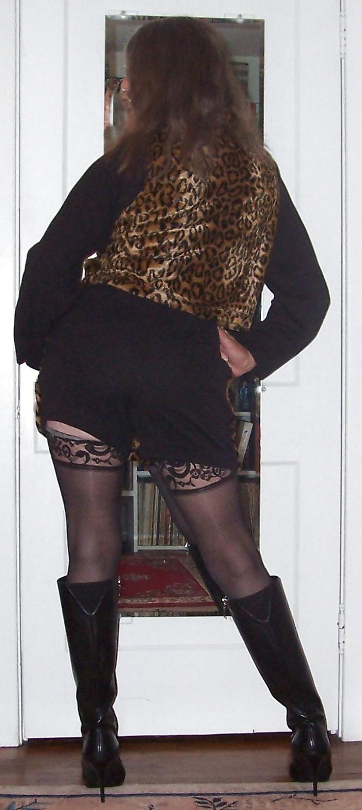 20P Leopard Girl - Puss'n Boots