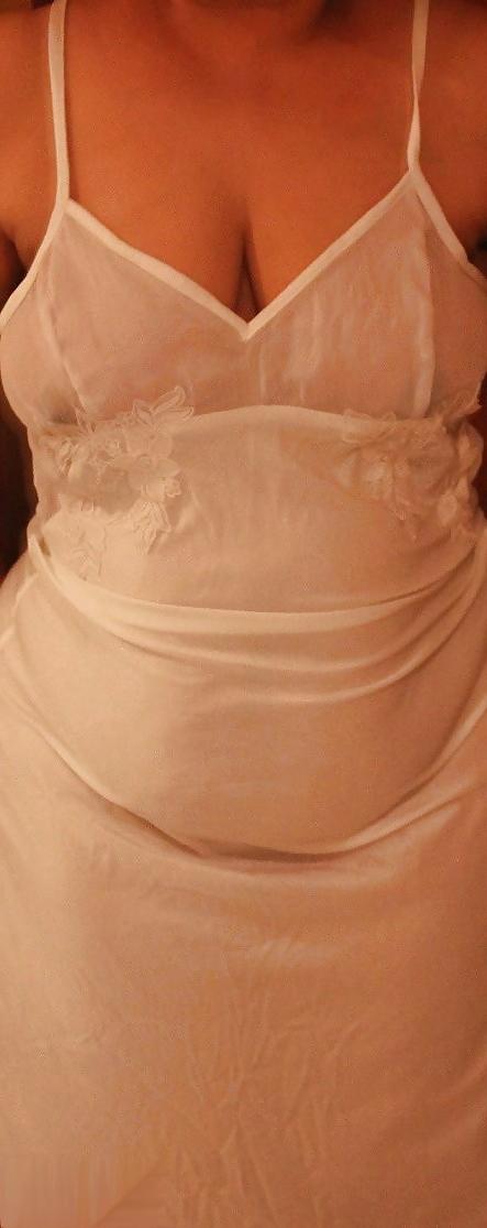 8P Indian mature wife