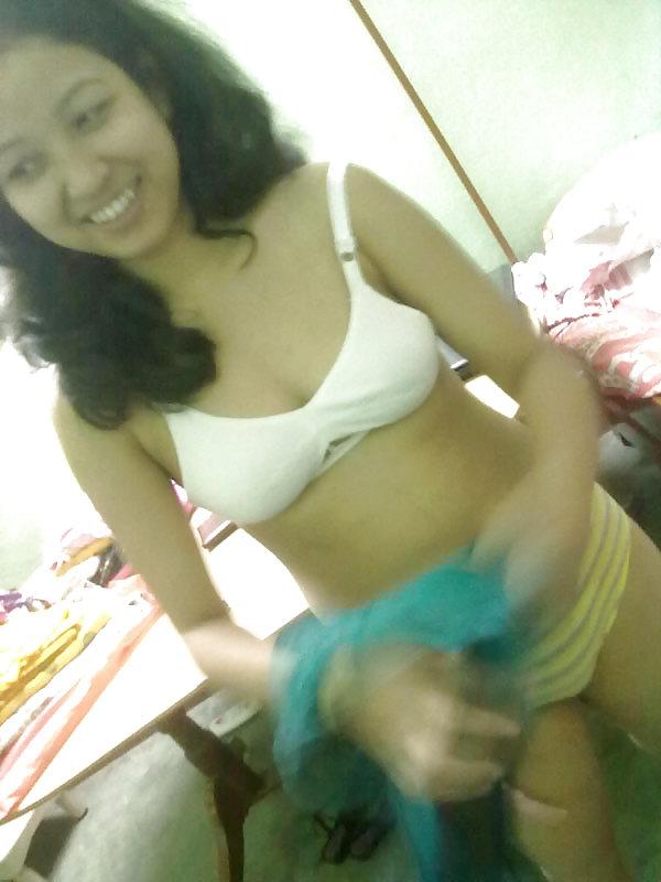 25P Beautiful Indian Girls 87-- By Sanjh
