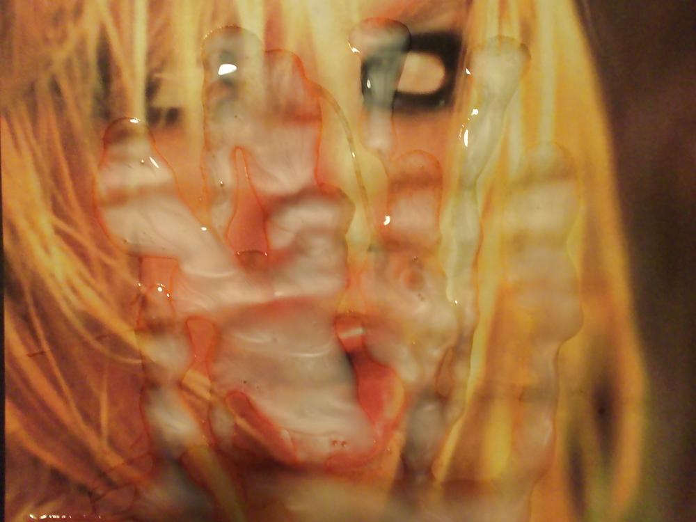 12P Britney Spears: Closeup Cum Drenching