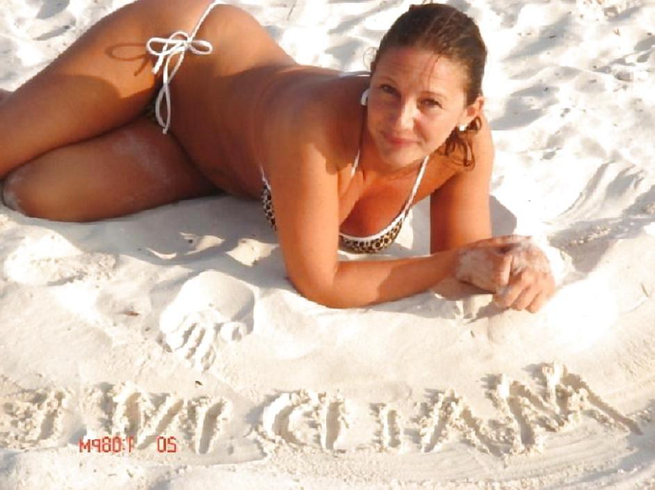 14P Italian milf: chiara