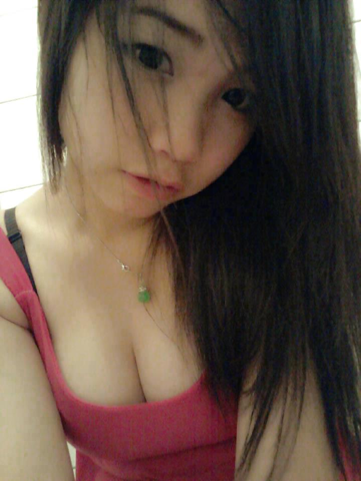 20P Hot Asian Babes 6