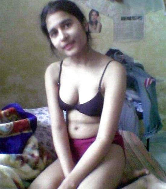 24P Indian Girl Exposing