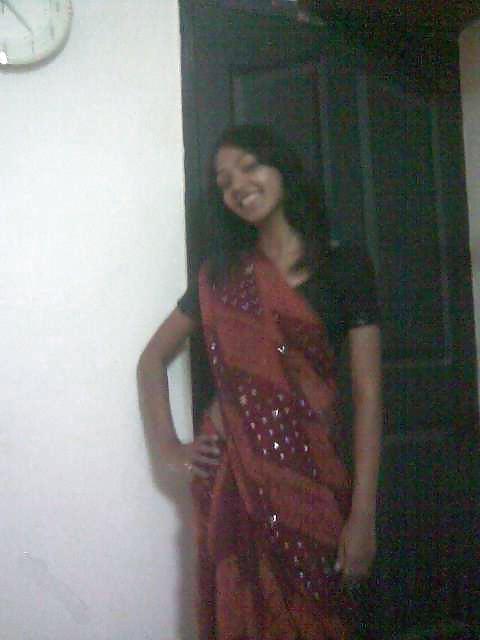 10P Indian Teen Exposing