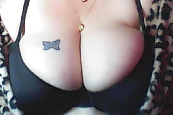 25P Huge Tits, Tight Tops 75