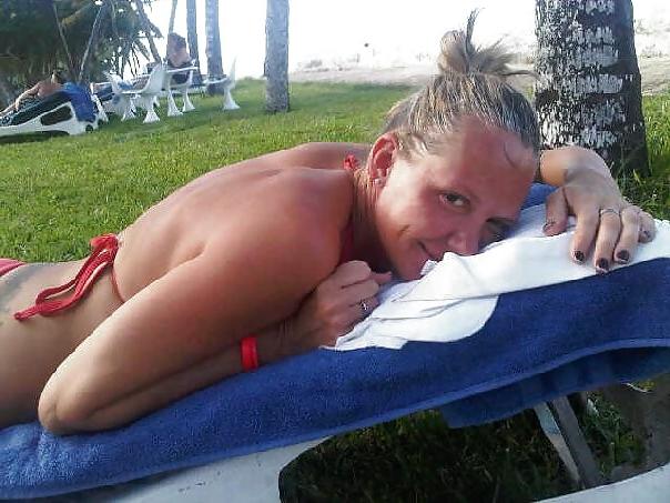 25P Blonde UK MILF Kirsty